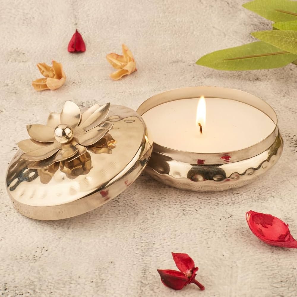 Soy Blend Metal Silver Urli Candle